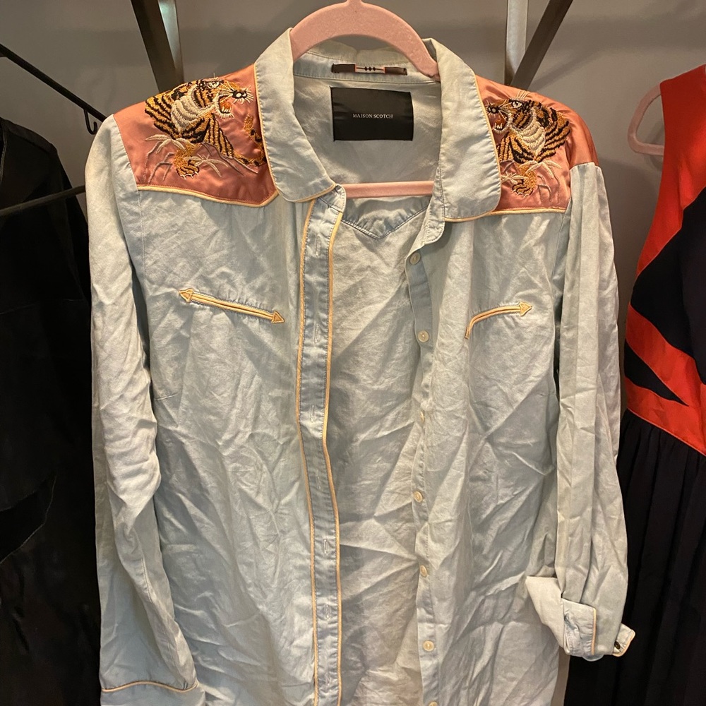 Maison Scotch Embroidered tiger denim shirt